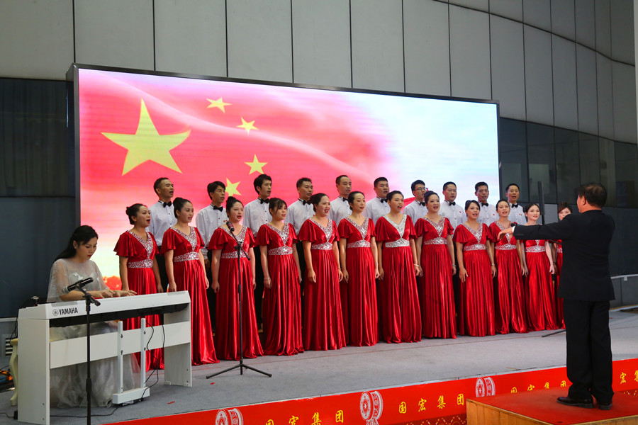 韵阳文化公司合唱《歌唱祖国》.jpg