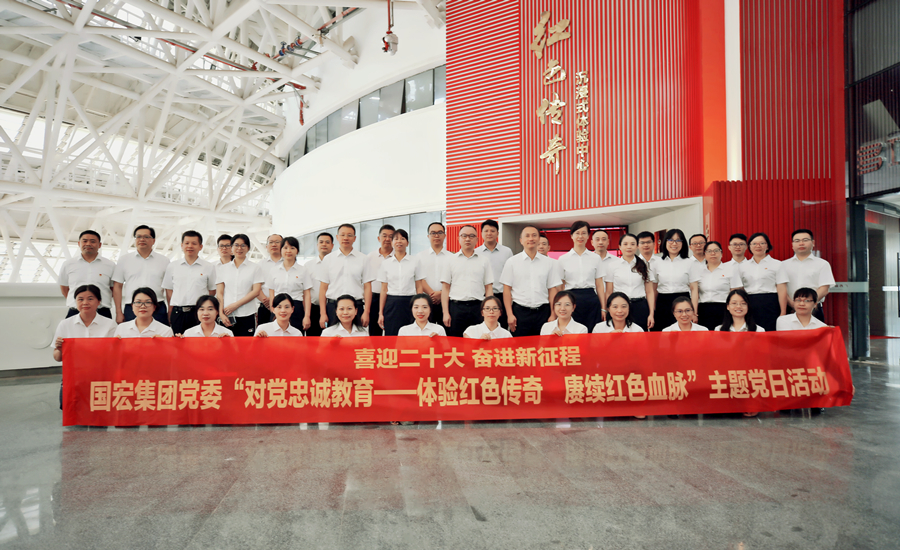 02-900.jpg