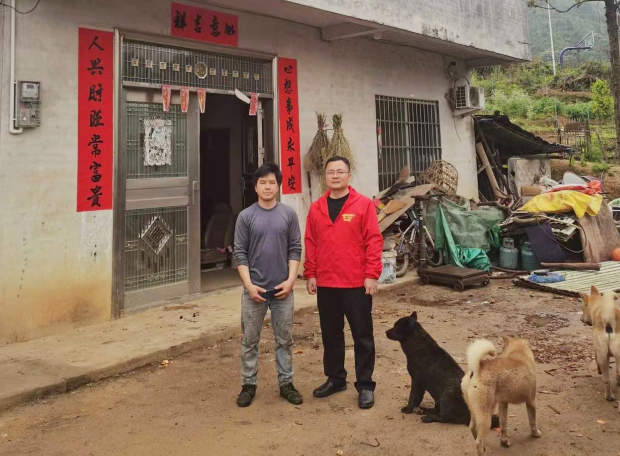2021-2022第一书记黄华奎_.jpg